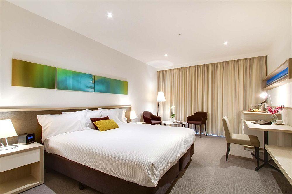 Quarters At Flinders Hotel Экстерьер фото