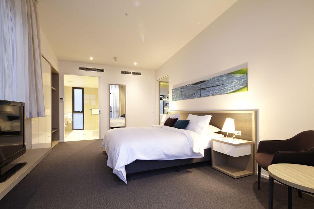 Quarters At Flinders Hotel Экстерьер фото
